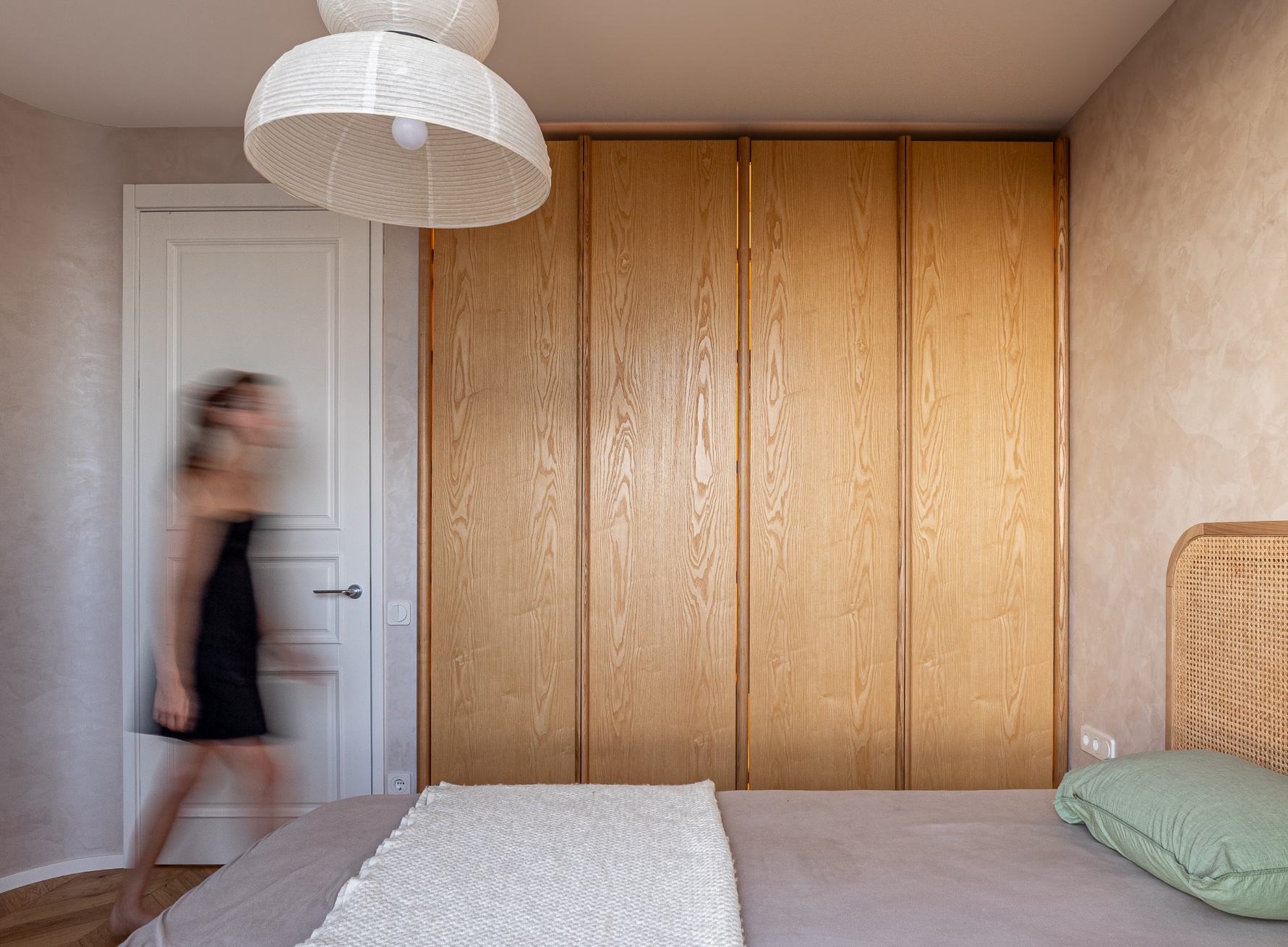 solid wood fitted wardrobes London