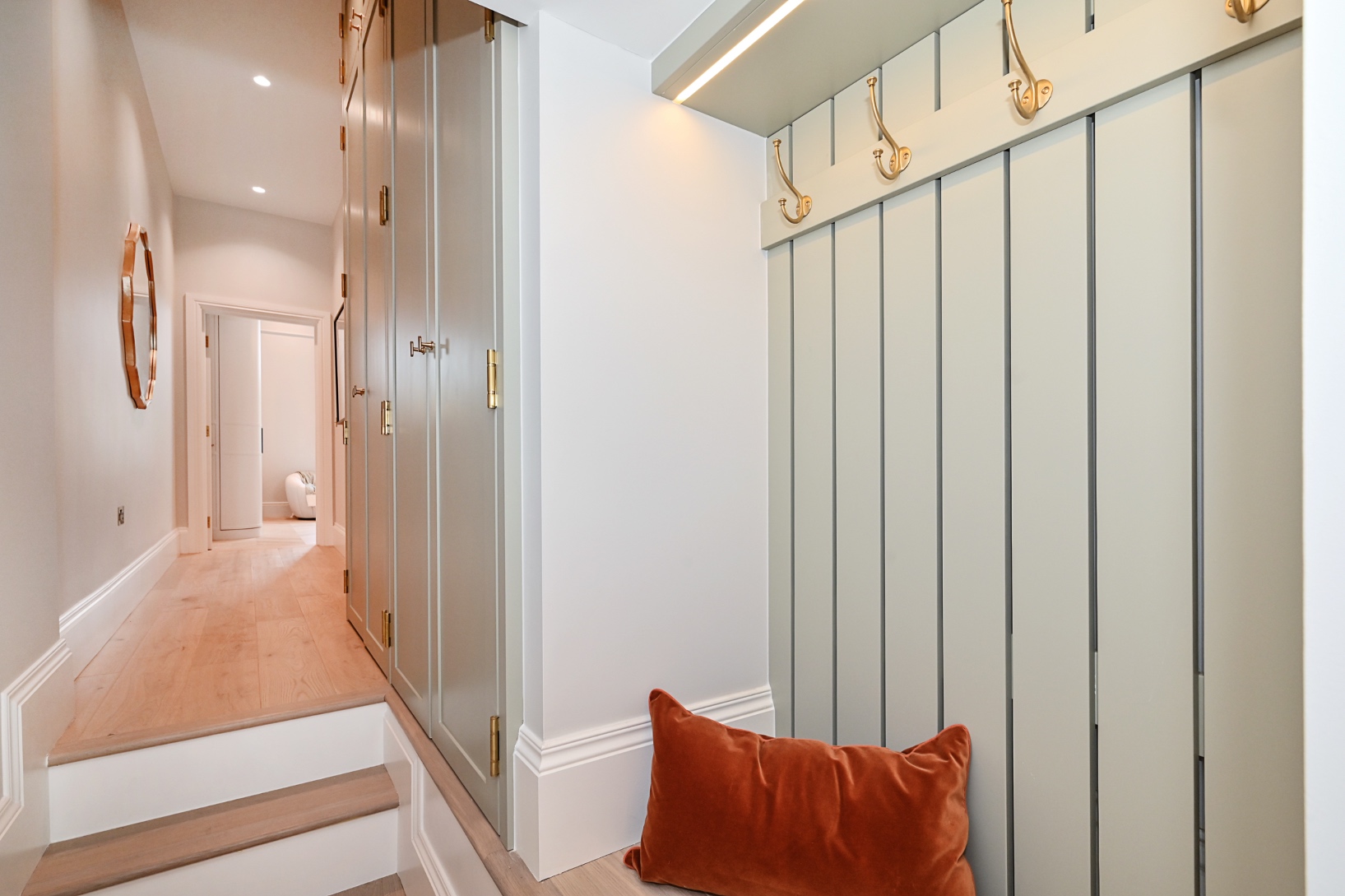 hallway fitted storage London