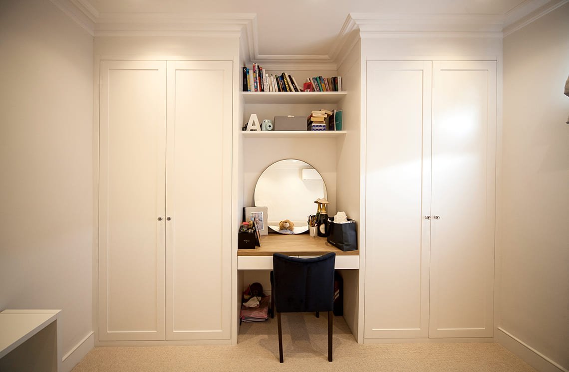 Built-in wardrobes with dressing table